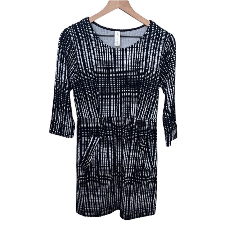 Evereve Allison Joy Black and White Printed Dress 3/4 Length Sleeves Size Small